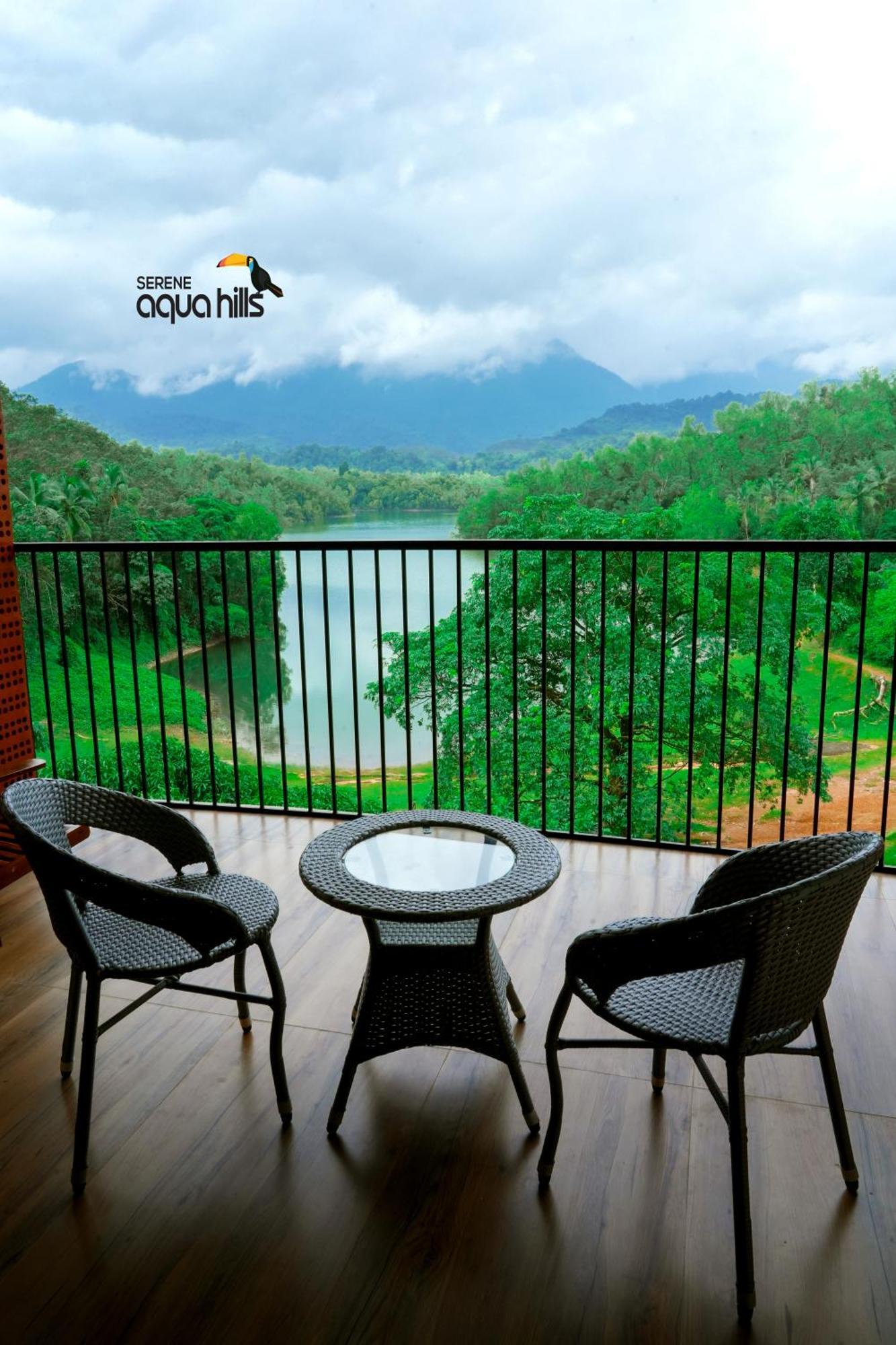 מלון Mennanyam Serene Aqua Hills Kozhikode מראה חיצוני תמונה